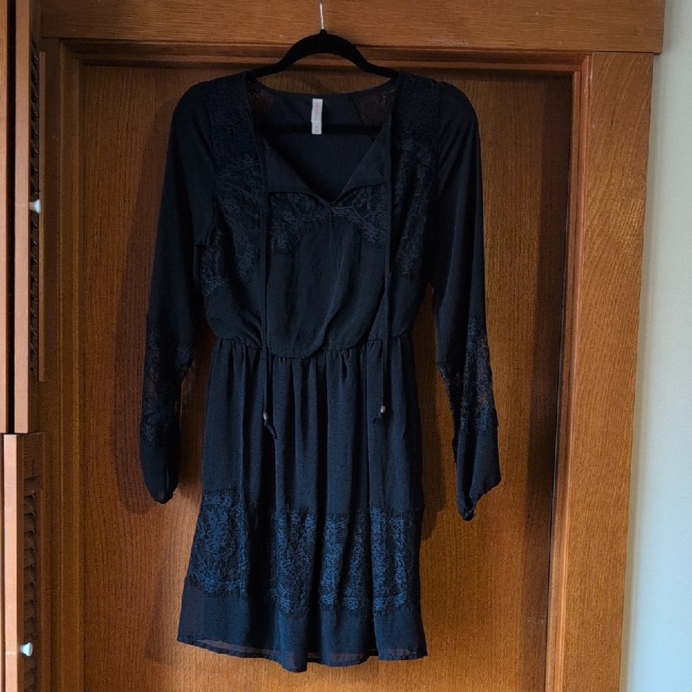 Elegant Black Lace Dress